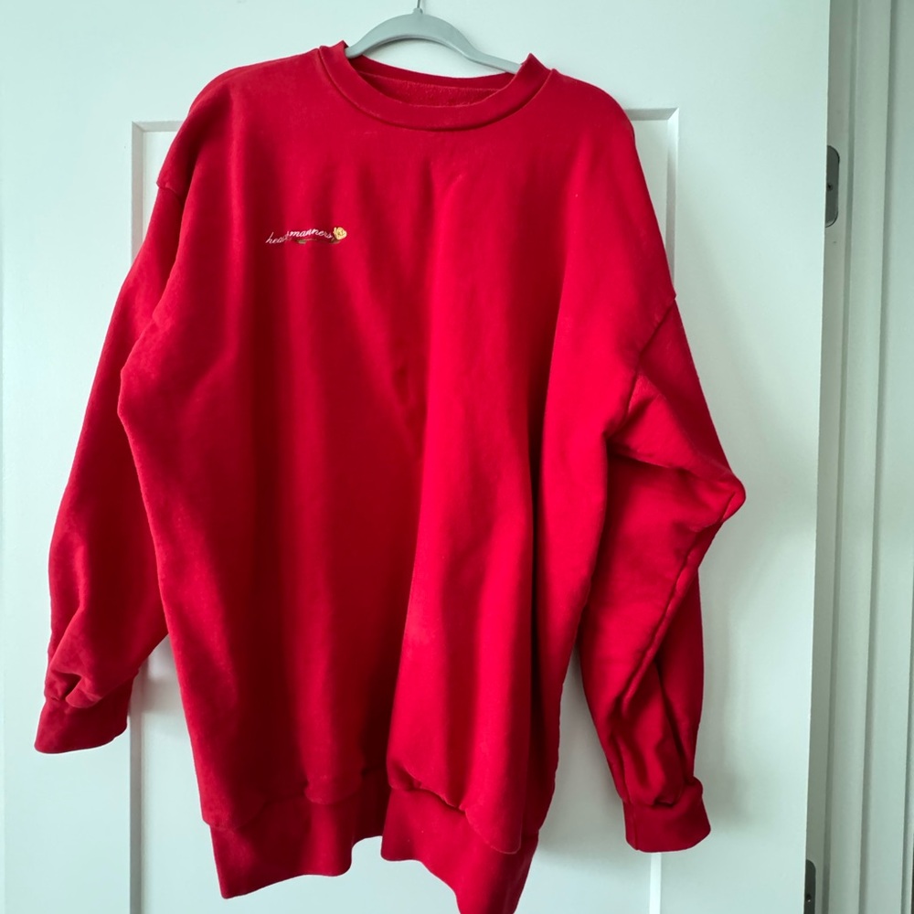 Red crewneck